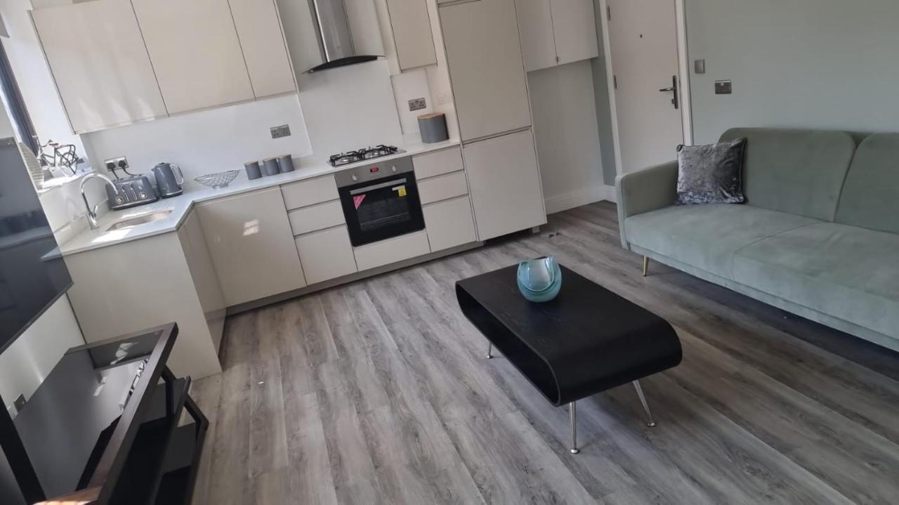 Jasmin Apartments - Luxury 1 & 2 Bedroom Units With Free Parking Bushey Exteriér fotografie