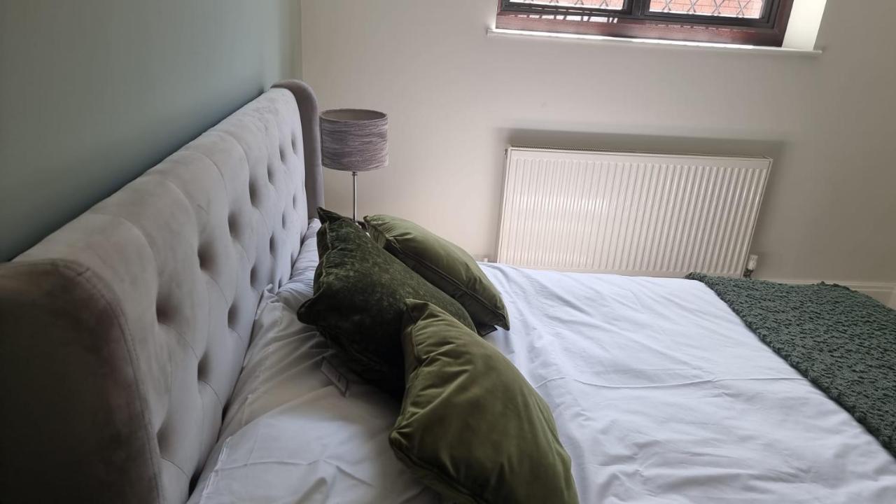 Jasmin Apartments - Luxury 1 & 2 Bedroom Units With Free Parking Bushey Exteriér fotografie