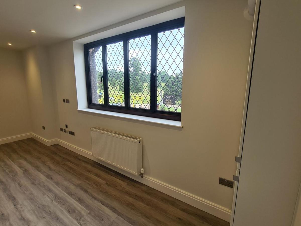 Jasmin Apartments - Luxury 1 & 2 Bedroom Units With Free Parking Bushey Exteriér fotografie